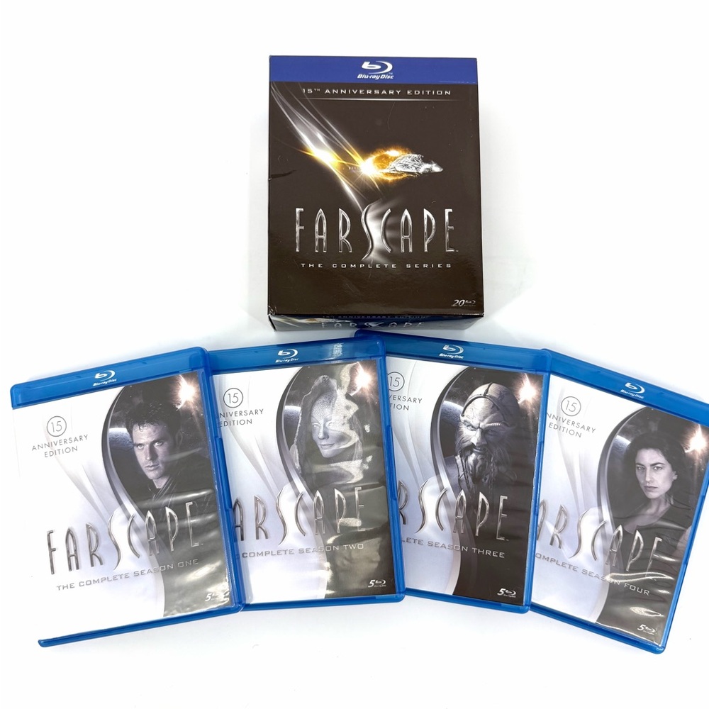 Farscape The Complete Series Blu Ray 15th Anniversary Edition Season 1-4 w/comic